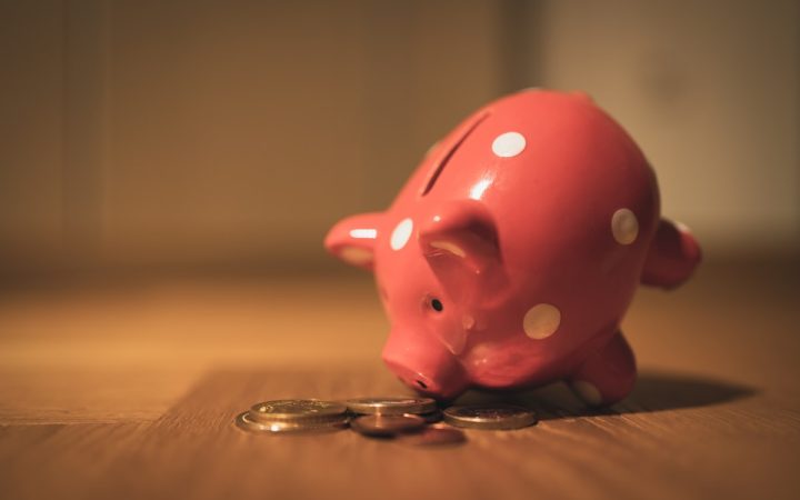 Phân biệt thẻ tín dụng và thẻ ghi nợ: nên chọn loại nào?